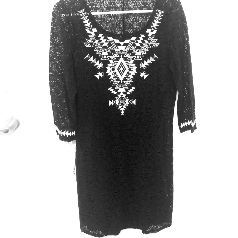 Express size M lacy aztec print dress